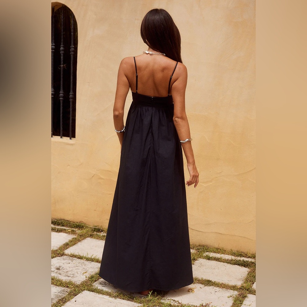 Elegant Black Maxi Dress - Picture 5 of 5